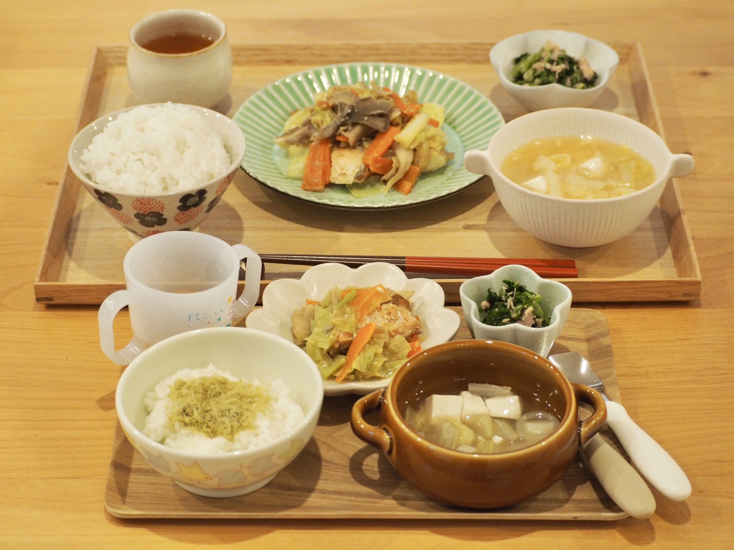5日分献立 1 中華丼と三色丼 和風の魚料理2種とピーマンの肉詰めないの献立のレシピ きっずごはん 5日分献立 1 中華丼と三色丼 和風の魚料理2種とピーマンの肉詰めないの献立のレシピ きっずごはん